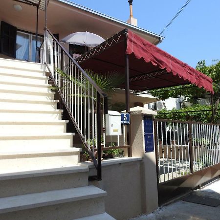 Apartment Antonela Slatine Exterior photo