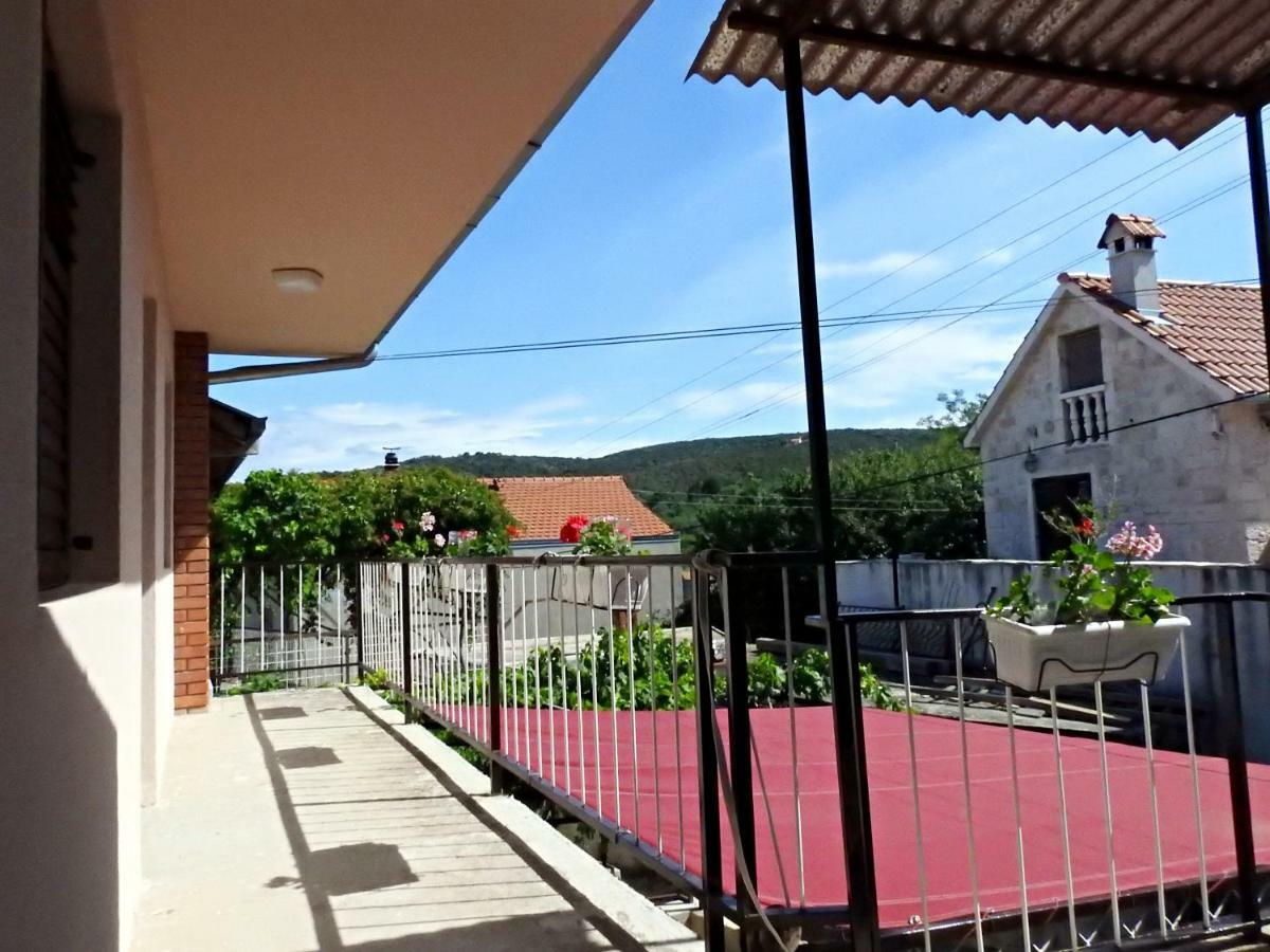 Apartment Antonela Slatine Exterior photo
